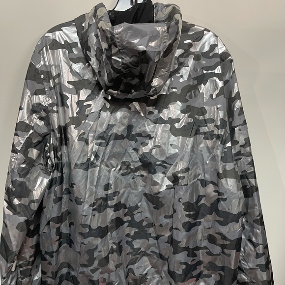 BNWT Michael Kors Mens Wind breaker/Rain HoodieSM,XL,XXL - Picture 12 of 15